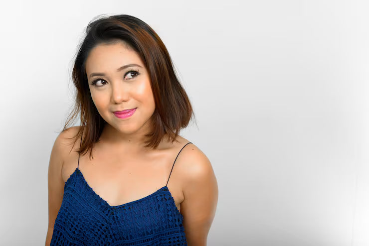 files/retrato-joven-mujer-asiatica-pelo-corto_251136-53044.avif